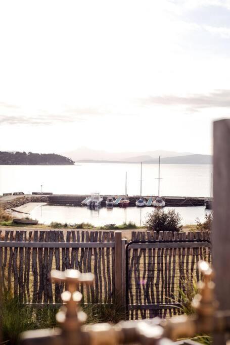 Bruny Boathouse Bed & Breakfast Alonnah Eksteriør bilde